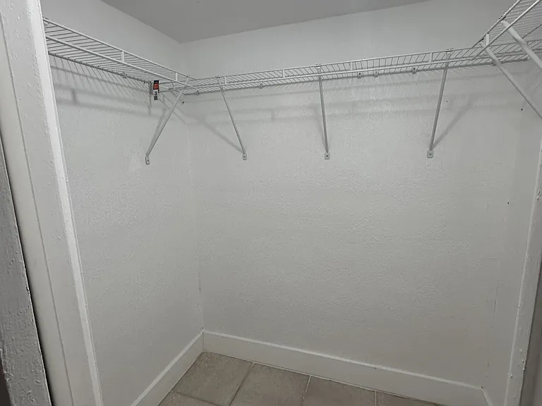2070 Braman Ave #11 — Photo 6