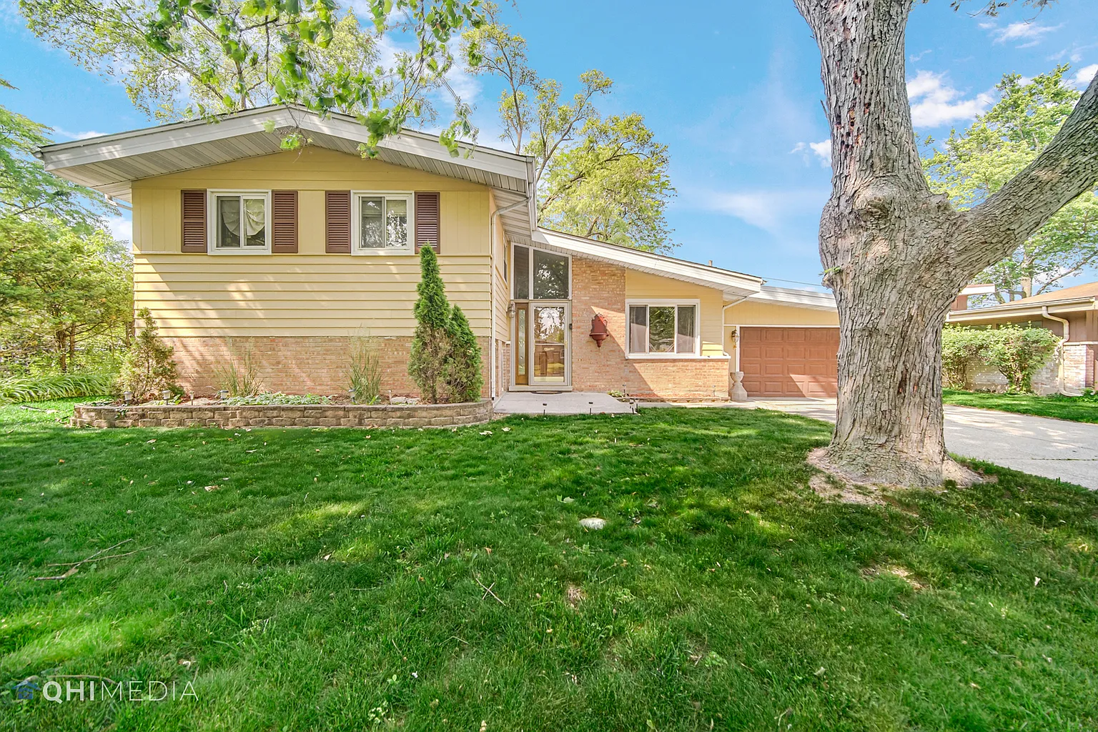 4 Warwick Ct photo 1