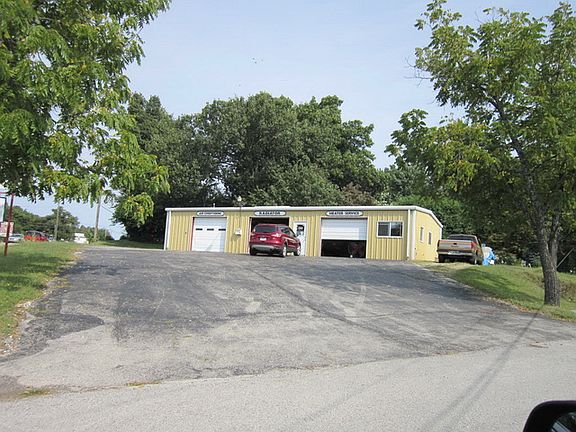 2nd image of 466 Glenstone