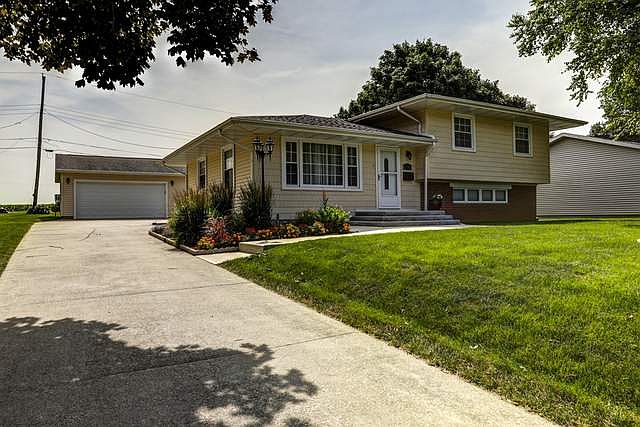 1st image of 1103 Poplar Ln