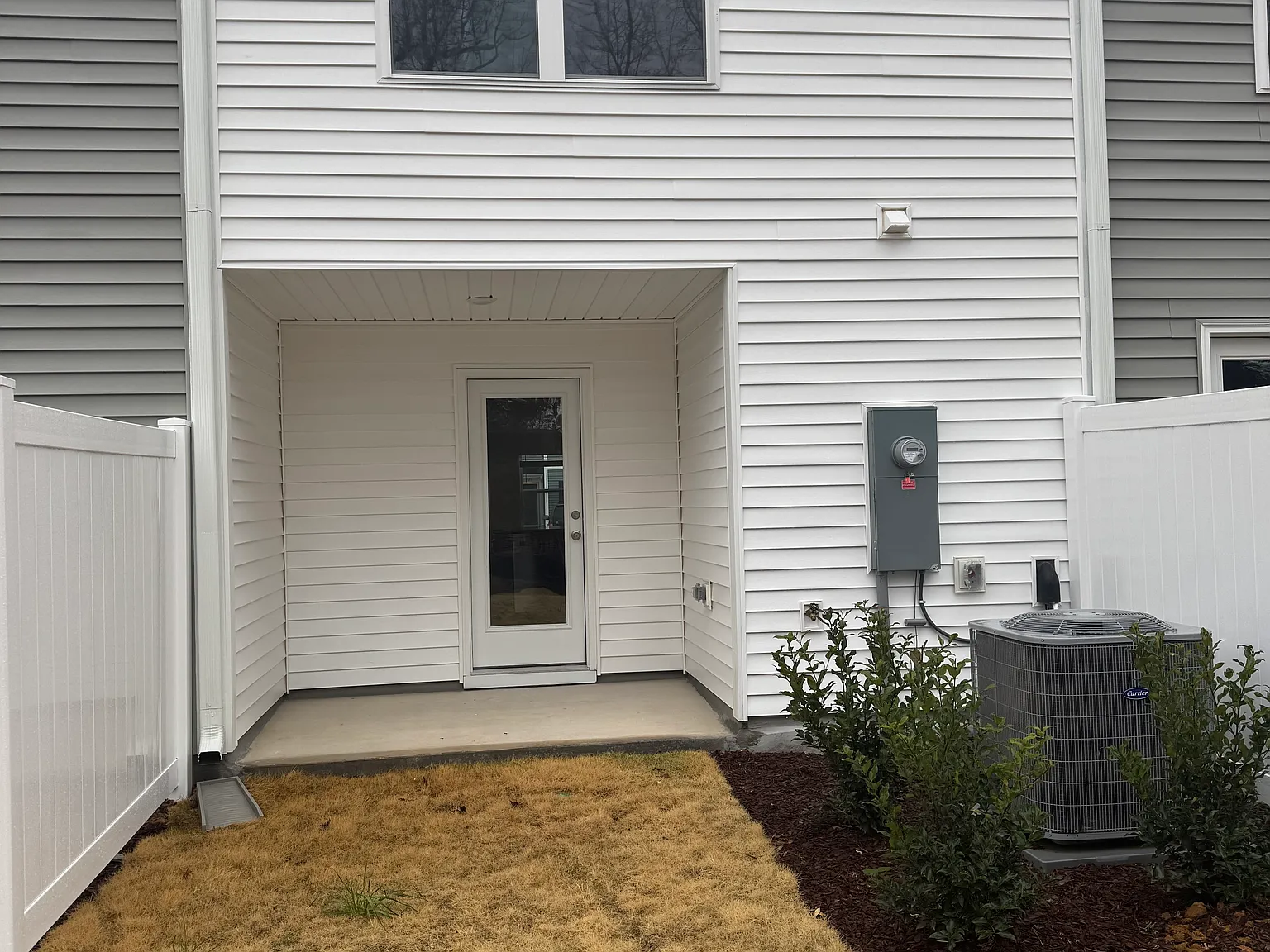 3 bed, 2.5 bath, 1510 sqft, $1,800 — Photo 2