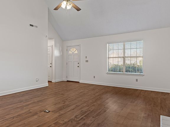 4th image of 7602 Asherton Ln