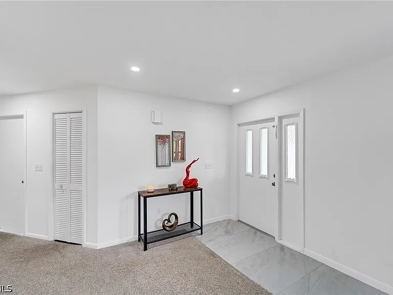3271 Brooklyn Ave — Photo 14