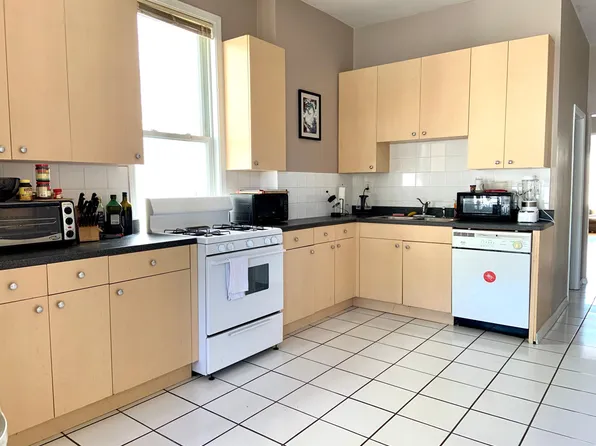 2616 W Cortez St APT 2, Chicago, IL 60622