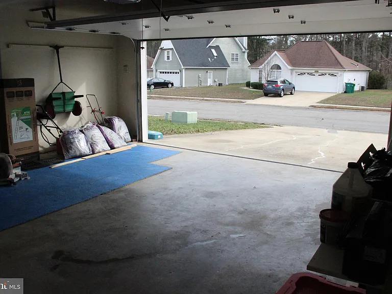 48070 Mayflower Dr — Photo 22
