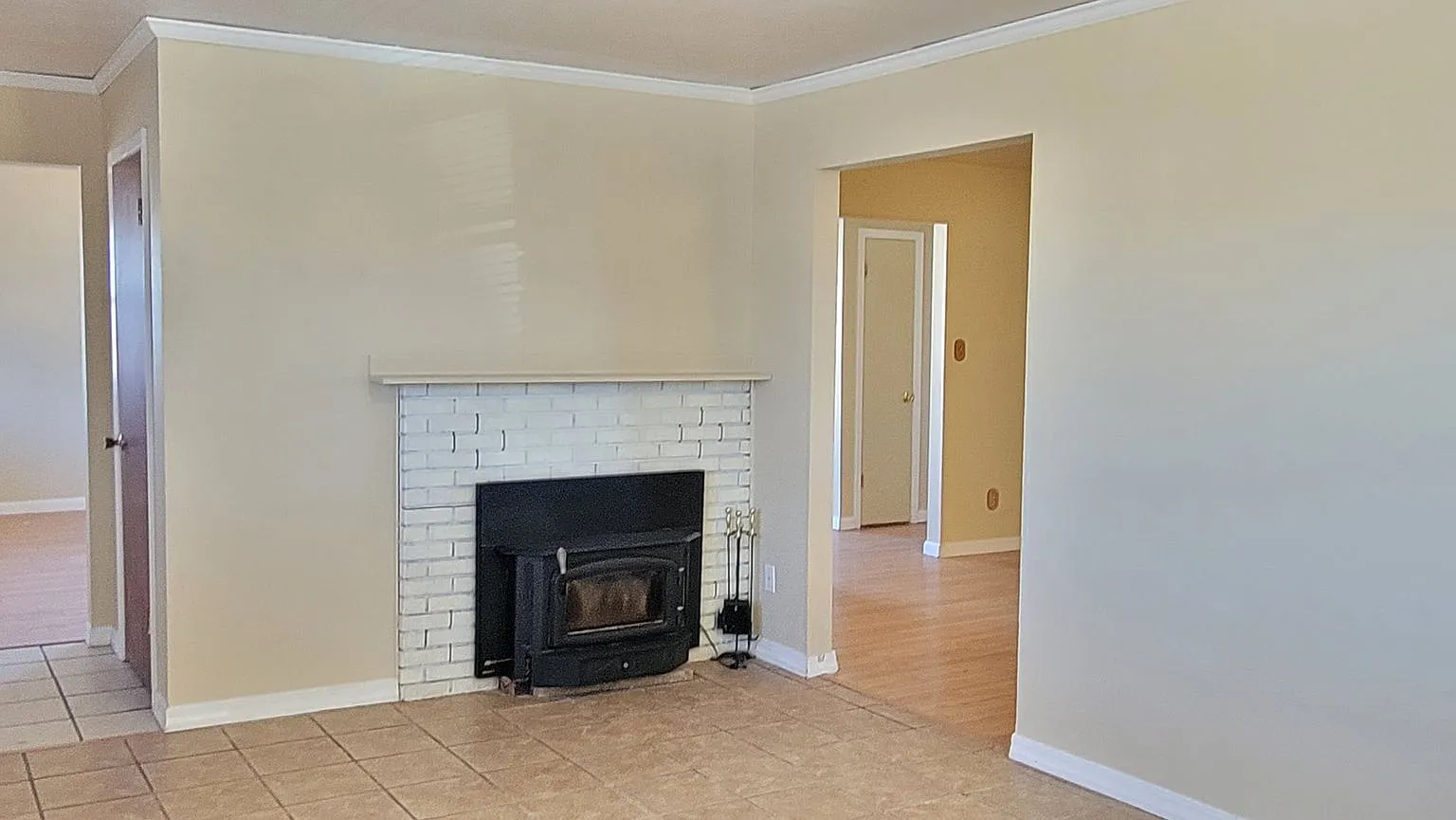 Charming 3 Bedroom Home In North Clovis — Photo 3