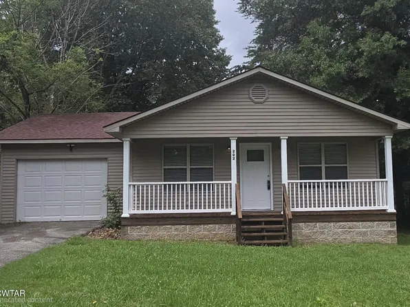 202 Georgia Ave, Trenton, TN 38382