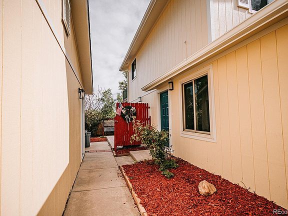 3rd image of 6637 W 95th Place