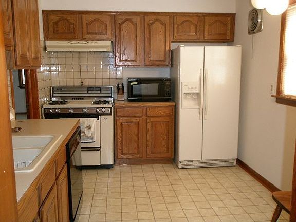 4th image of 8713 S 51st Ave
