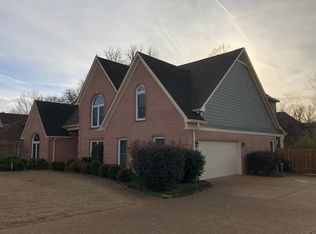 1833 Dogwood Hollow Dr, Germantown, TN 38139