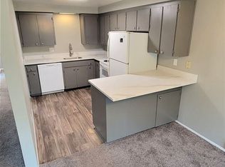 980 Edmonds Ave NE #106, Renton, WA 98056