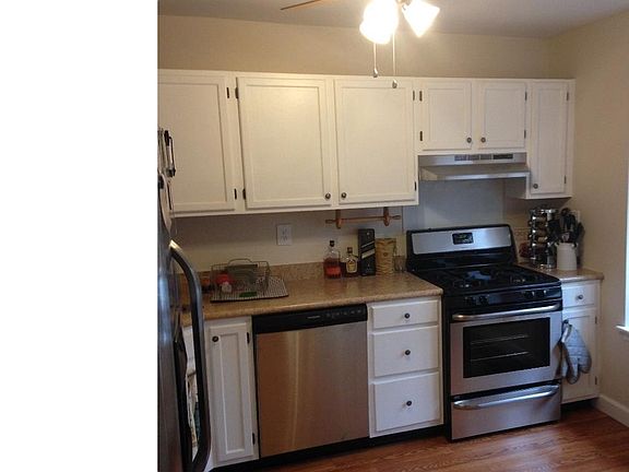 2nd image of 73 Victoria Dr