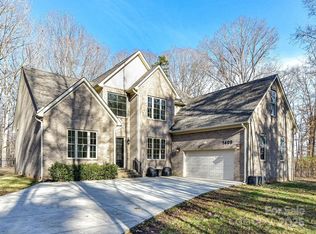 1409 Bloomsberry Ln, Waxhaw, NC 28173