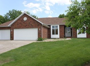 755 S Willow Ct, Springfield, MO 65802