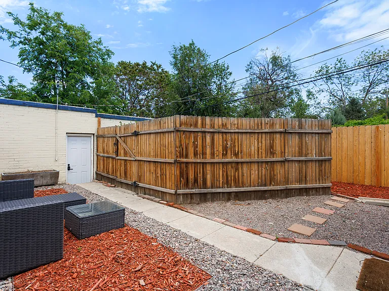 1717 E 29th Ave — Photo 26