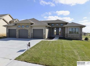 10623 S 190th St, Gretna, NE 68028