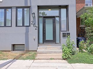 262 Annette St, Toronto, ON M6P 1R1