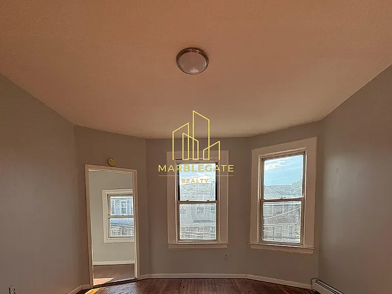 157 Hobson St #22 — Photo 2