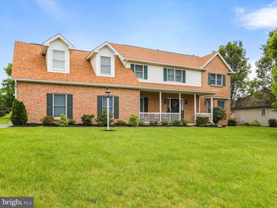 2045 Farmall Dr, Greencastle, PA, 17225