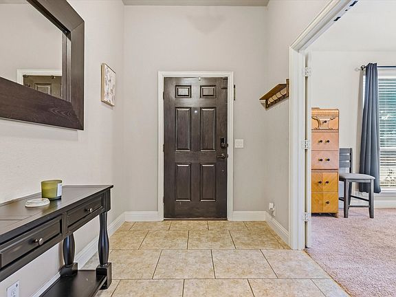 5th image of 4336 Sweet Clover Ln