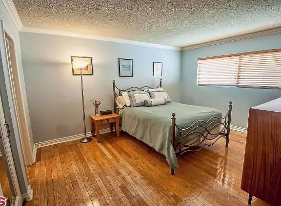 3rd image of 1233 N Flores St APT 203