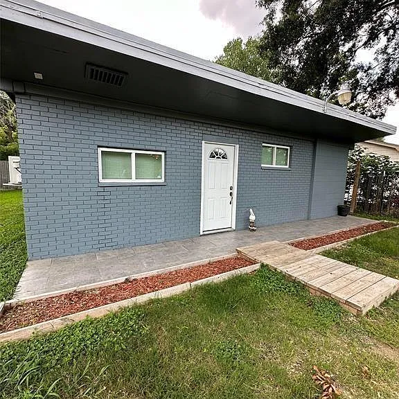 614 Ross St — Photo 1