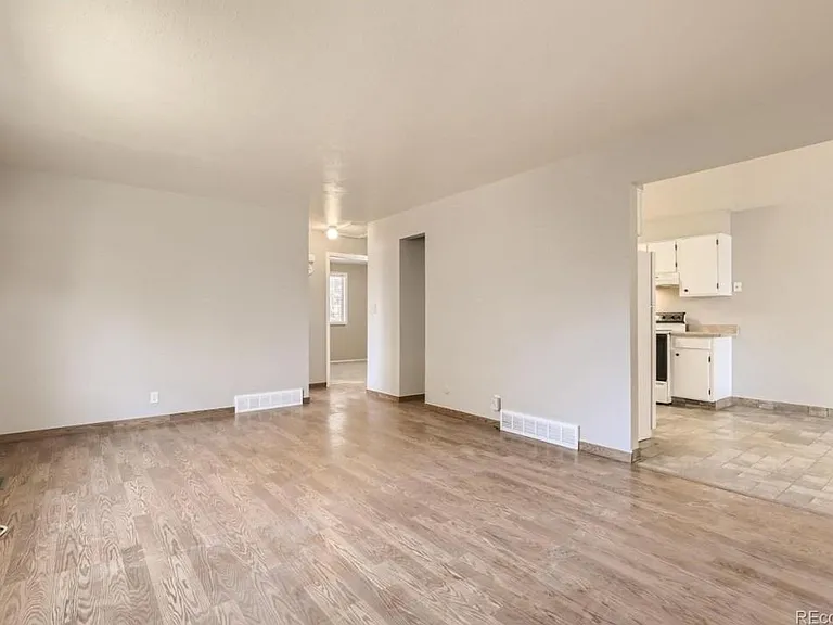 14097 E 22nd Pl — Photo 5