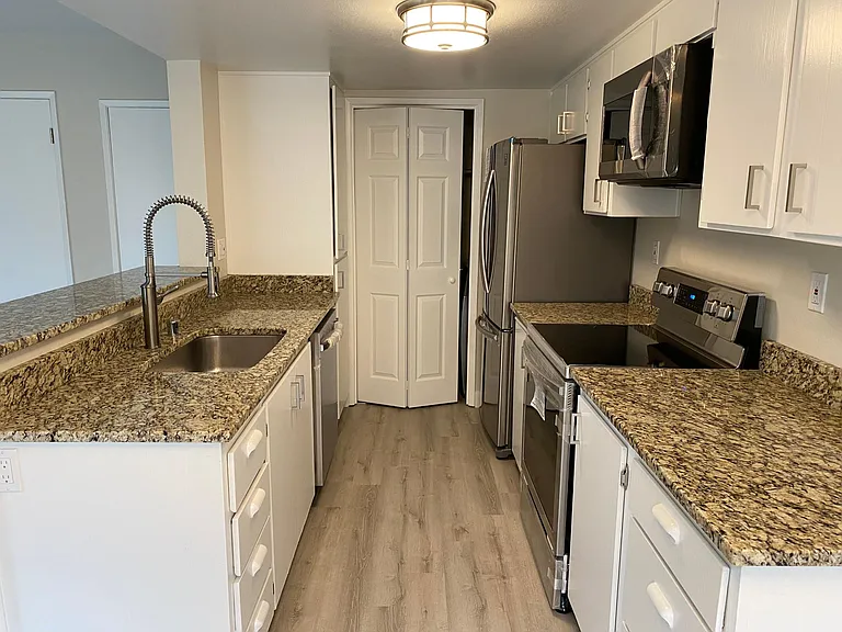 56 Dockside Cir — Photo 8