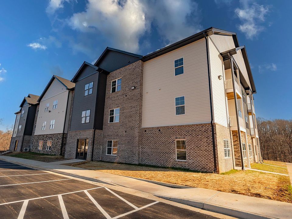 1st image of 128 Brenleigh Ct #105