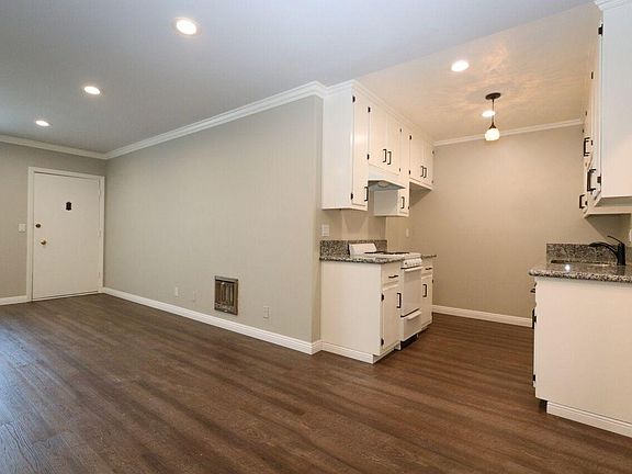 2nd image of 460 Bonito Ave APT 3