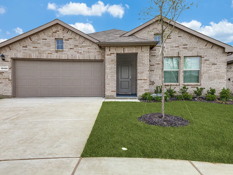 16408 Severn Ln — Photo 1
