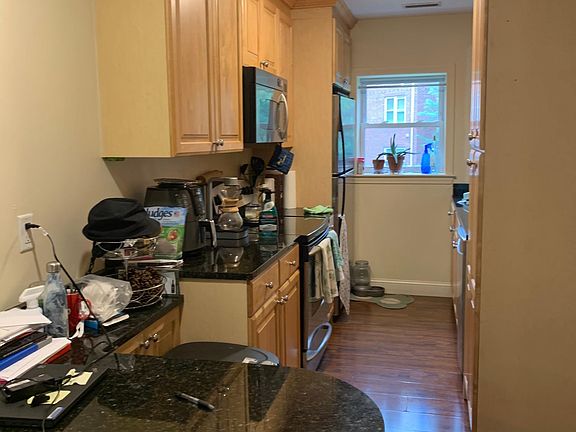 2nd image of 148 Newton St APT 1
