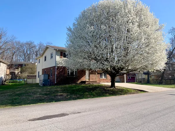 697 Oaklawn Cir, Corbin, KY 40701