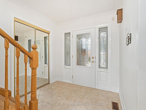 2nd image of 305 Ulric Cres