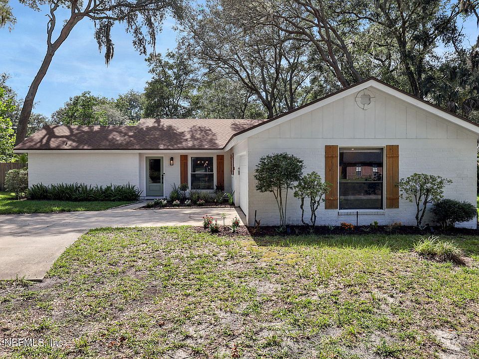 1st image of 220 TARRASA Drive