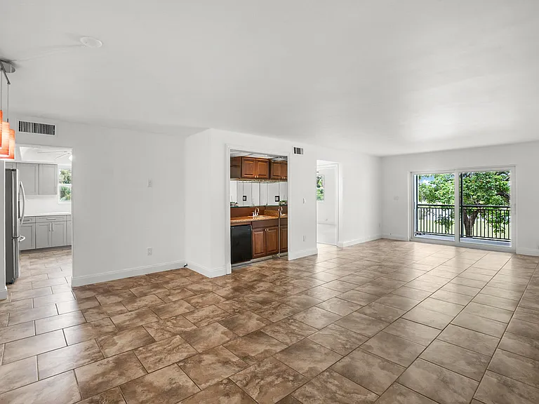 16141 Blatt Blvd #307 — Photo 8