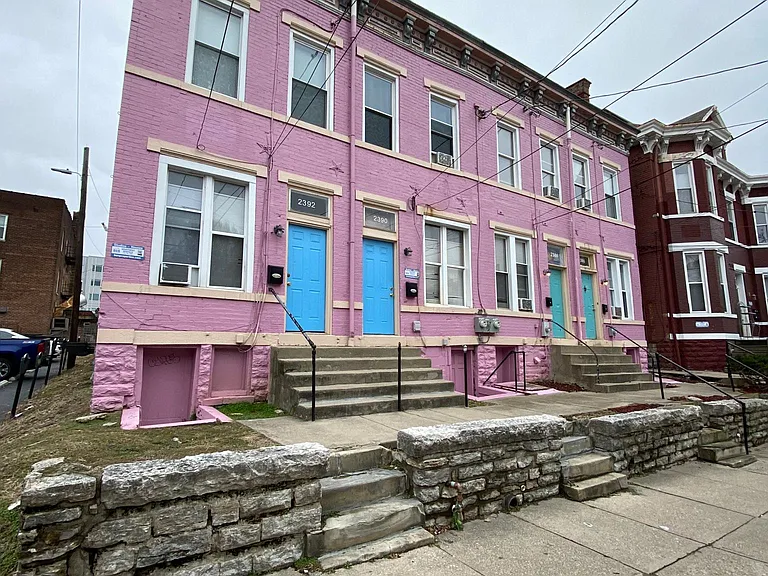 2392 Wheeler St — Photo 1