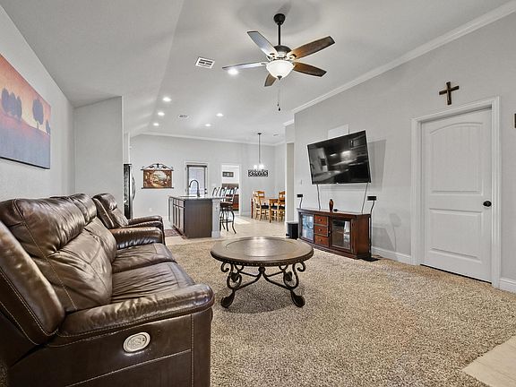 5th image of 2324 Southridge Ln