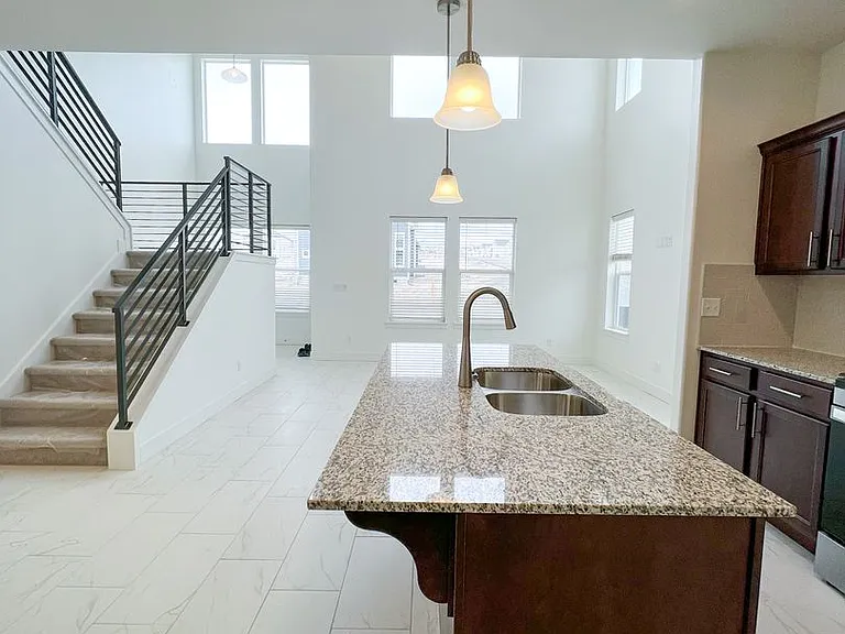 1496 N Sage Dr — Photo 6