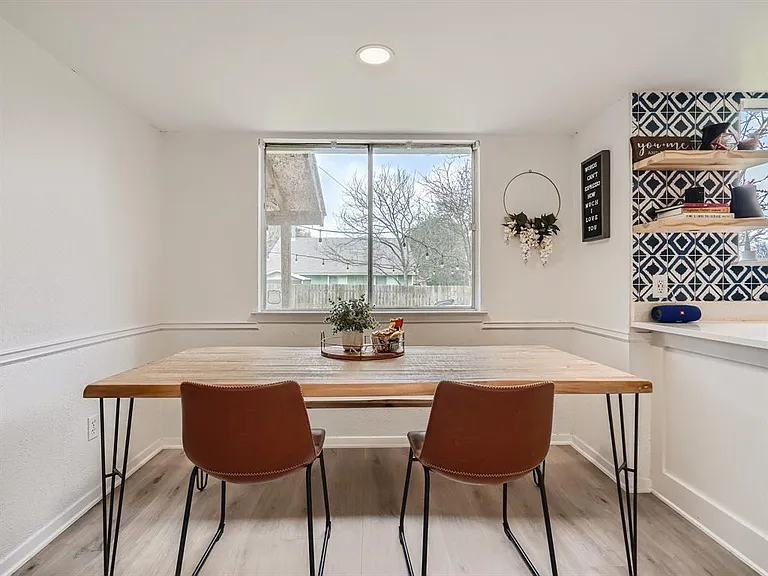 7701 Copano Dr — Photo 10