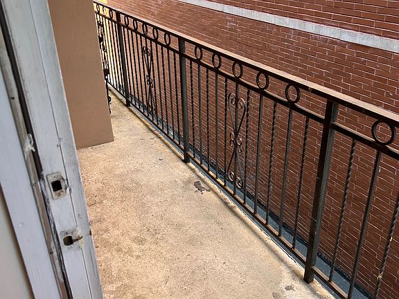 2nd image of 1349 Franklin Ave APT 3C