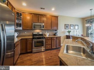 118 Oakridge Dr, Mount Royal, NJ 08061