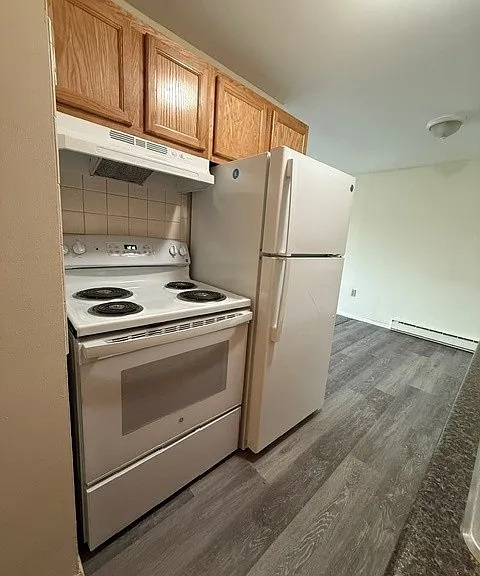 266 Essex Street — Photo 9