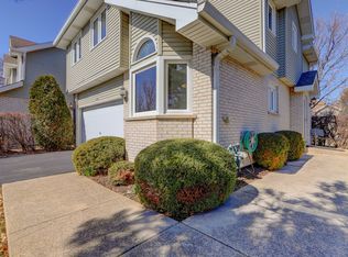 9420 Windsor Pkwy, Tinley Park, IL 60487