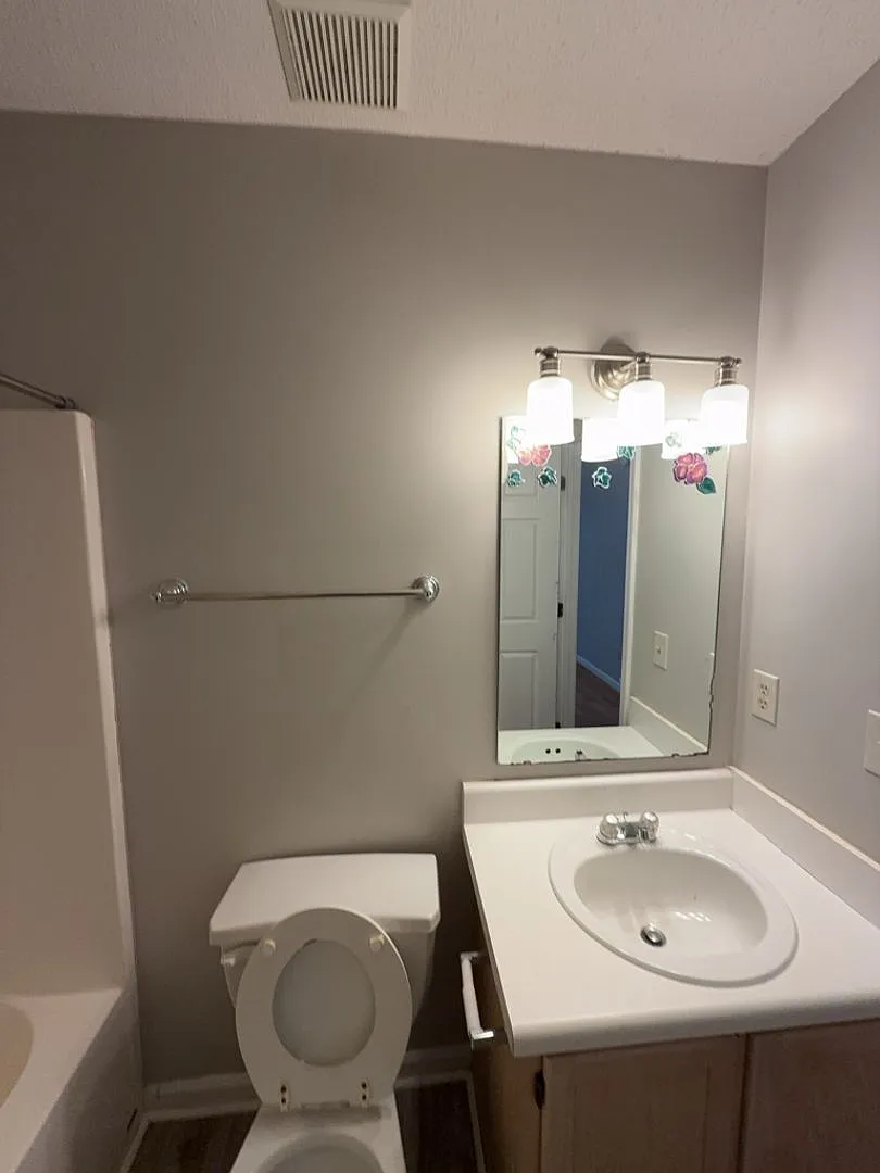 469 Coops Ct — Photo 4