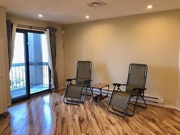 5th image of 90 Quincy Shore Dr APT 611
