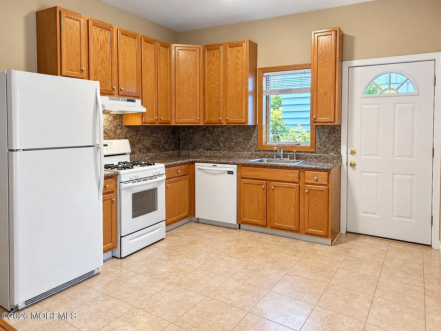 2 bed, $2,950 — Photo 3
