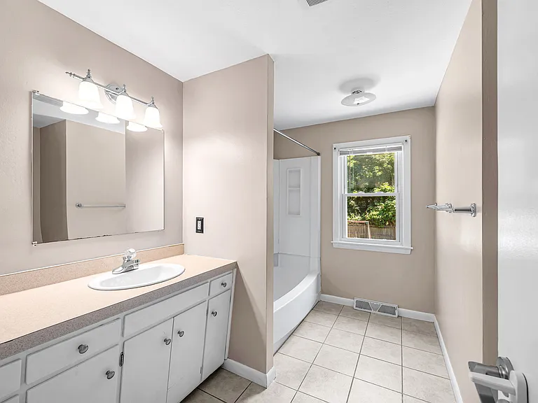 141 Cedar Rd — Photo 15
