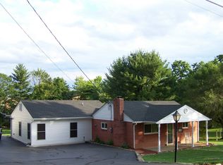 618 N Mill Rd, Salem, VA 24153