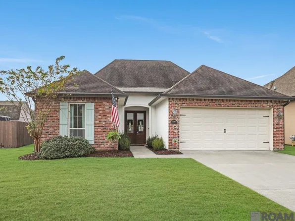 25367 Lake George Dr, Denham Springs, LA 70726